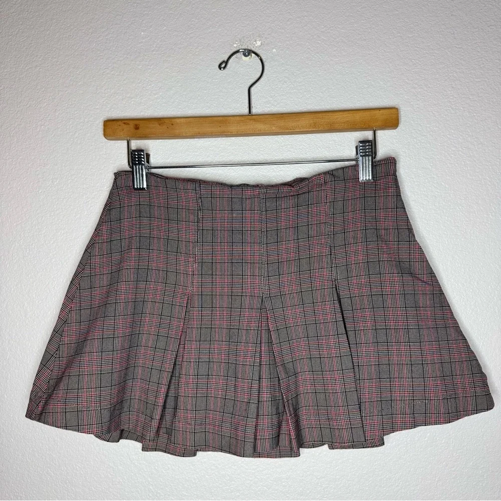 Wild Fable Plaid Skort - Gray and Red Small